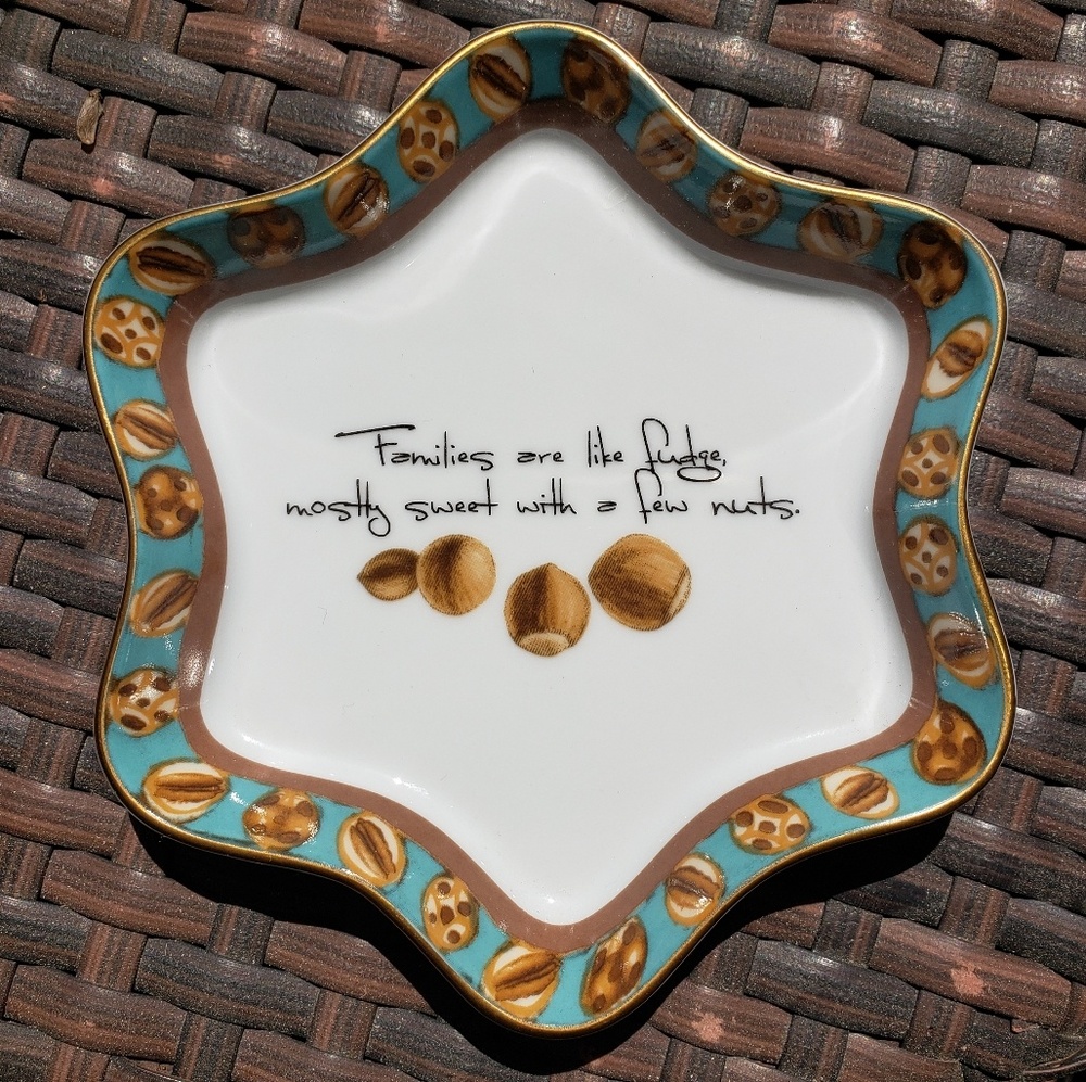 Mottahedah Star Shaped 5" Porcelain Ring Tray.